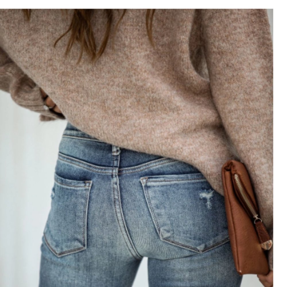 ADELE Chunky Knit Sweater - Picture 6 of 8